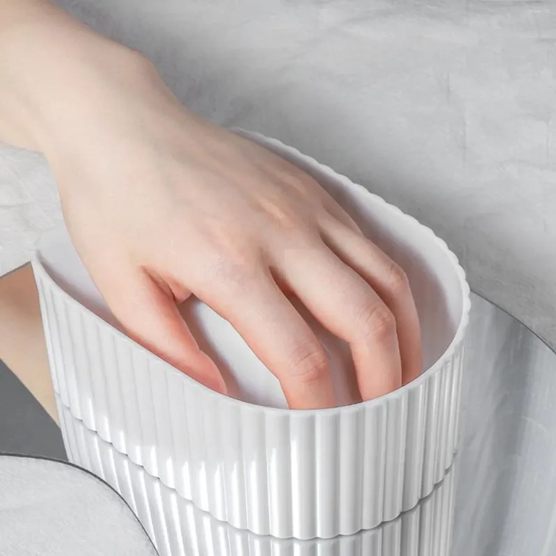 White Exquisite Manicure Bowl Warming Soak - Image 2