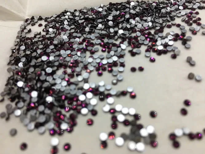 IONICA Crystal Rhinestones Rose - Image 2