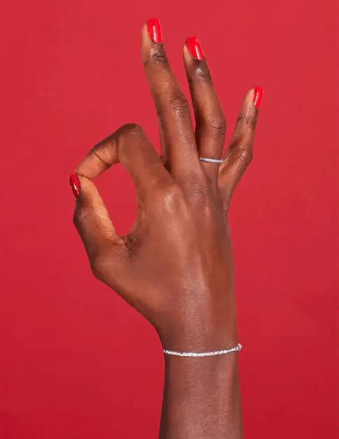 OPI Infinite Shine - Coca-Cola Summer 2014 - Coca-Cola Red IS C13 - Image 4